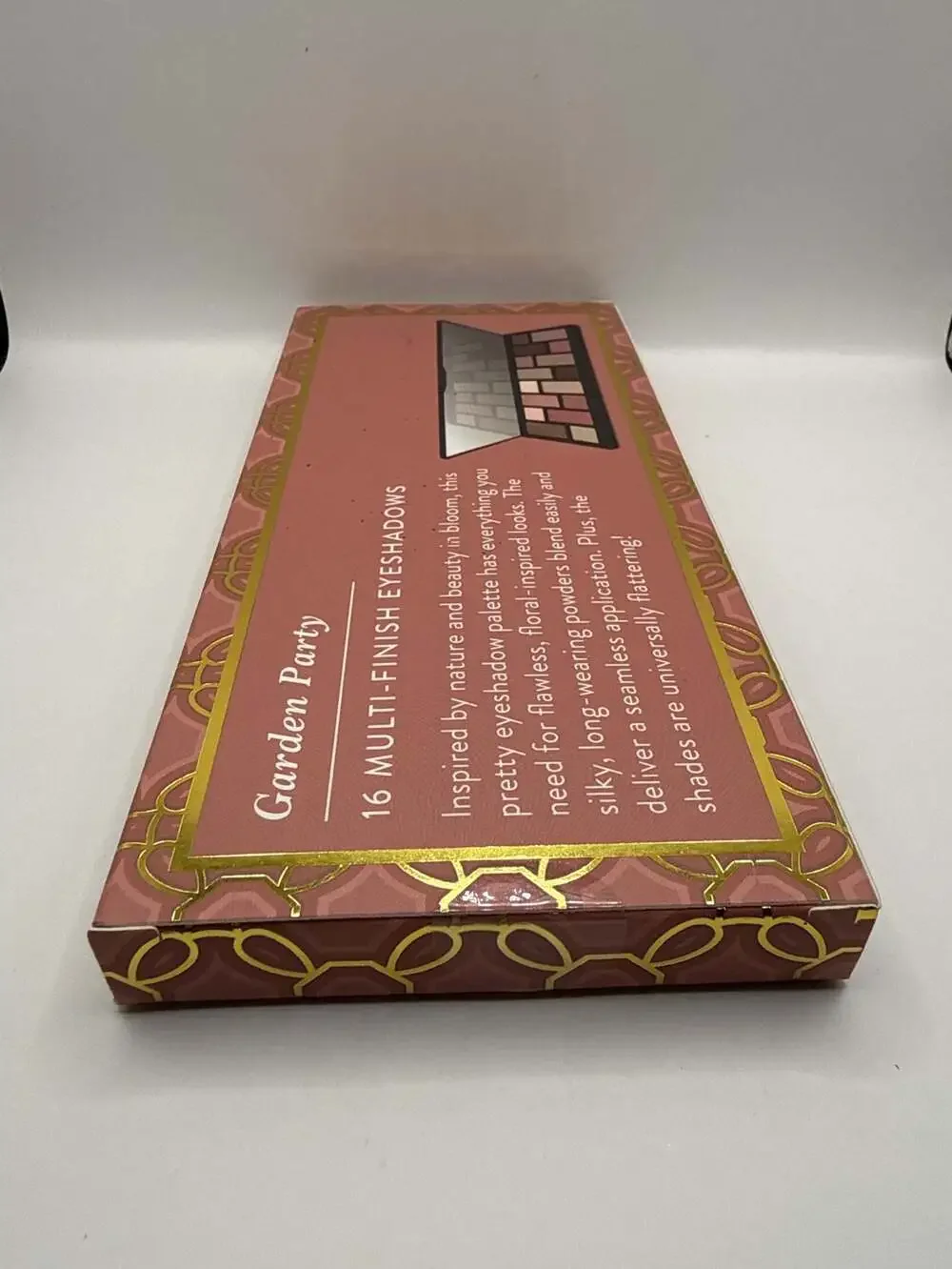 Laura Geller Garden Party In Full Bloom 16 Multi-Finish Eyeshadow Palette